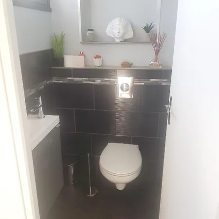 Maison De 3 Chambres Avec Piscine Privee Jardin Clos Et Wifi A * Warcq