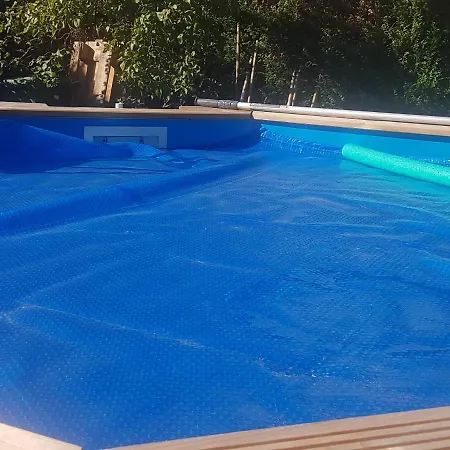Maison De 3 Chambres Avec Piscine Privee Jardin Clos Et Wifi A بيت للعطل Warcq